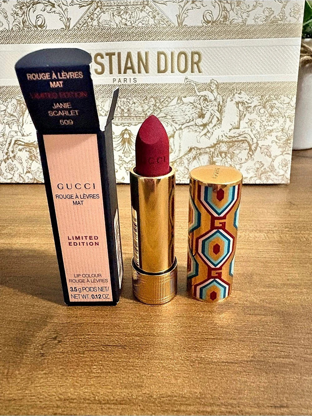 Gucci Rouge à Lèvres Mat Matte Lipstick Limited Edition- Janie Scarlett 509 NIB